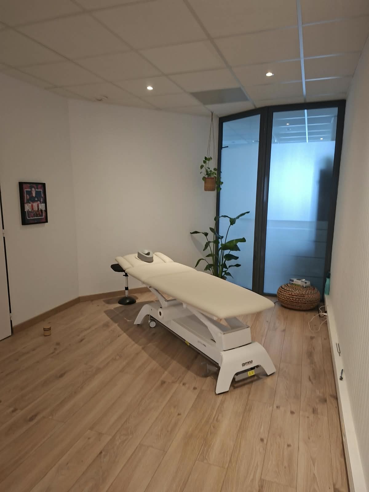 Salle de consultation du cabinet d'ostéopathie de Pauline Michon Alcacer à Avignon